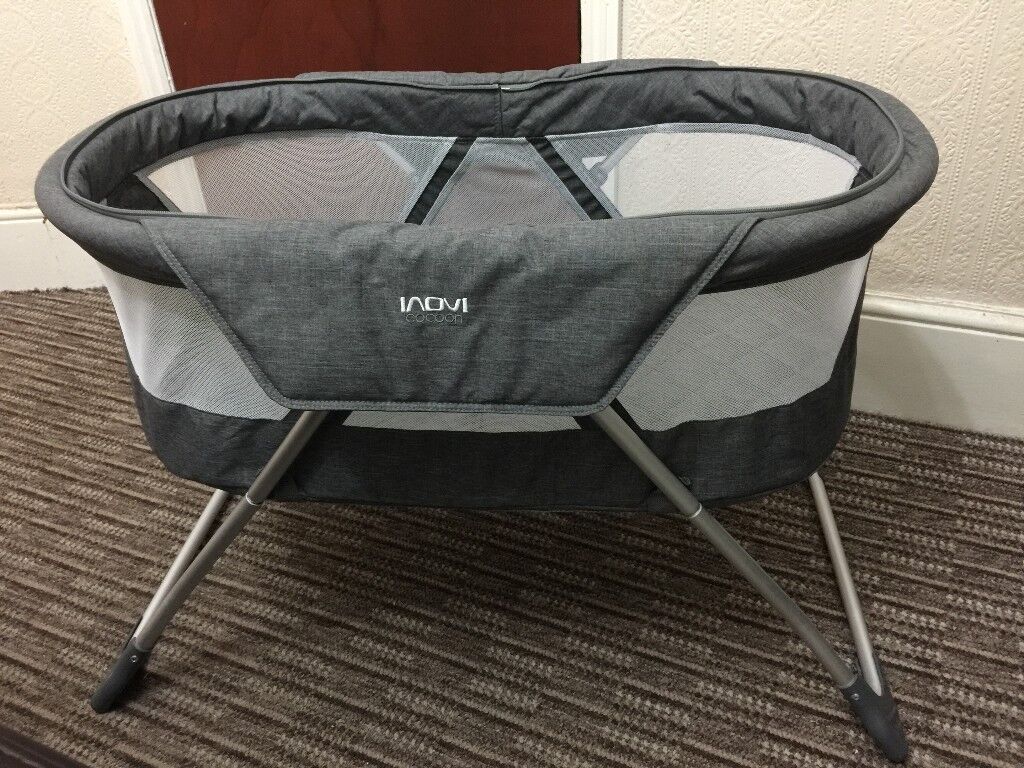 travel cot for 3 month old